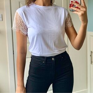 PrettyLittleThing White Lace Sleeve Tee
